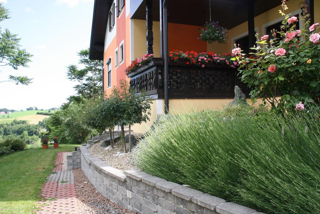 Gastehaus Dobida Hotel Unterlamm  Bagian luar foto
